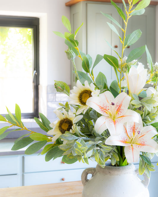 Summer Neutral Bouquet