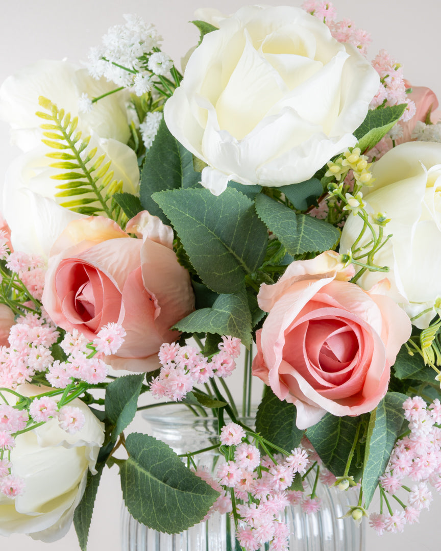 Rose Bouquet With Vase