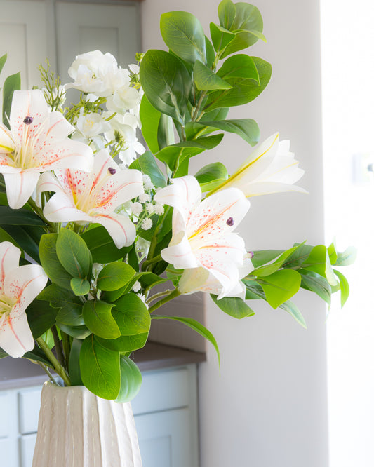 Summer Lily Bouquet
