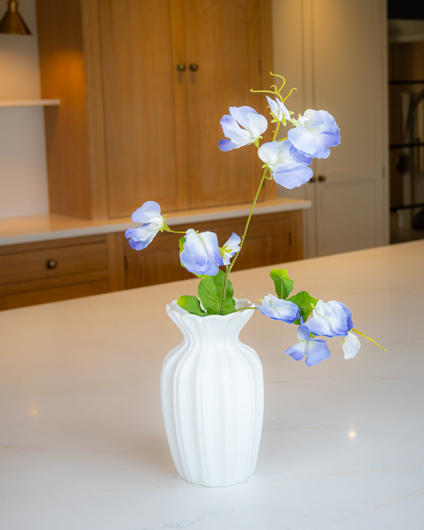 Sweet Pea Spray (3 colours)