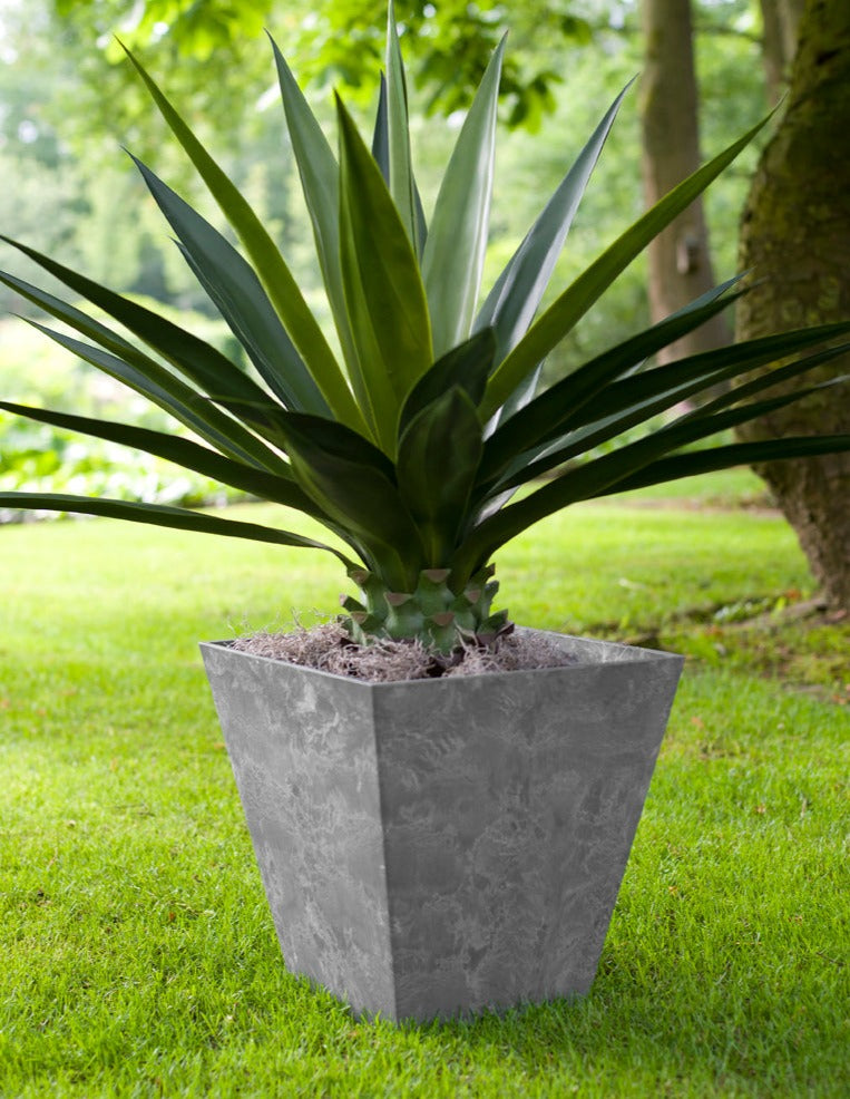 Buckingham Squat Planter Grey