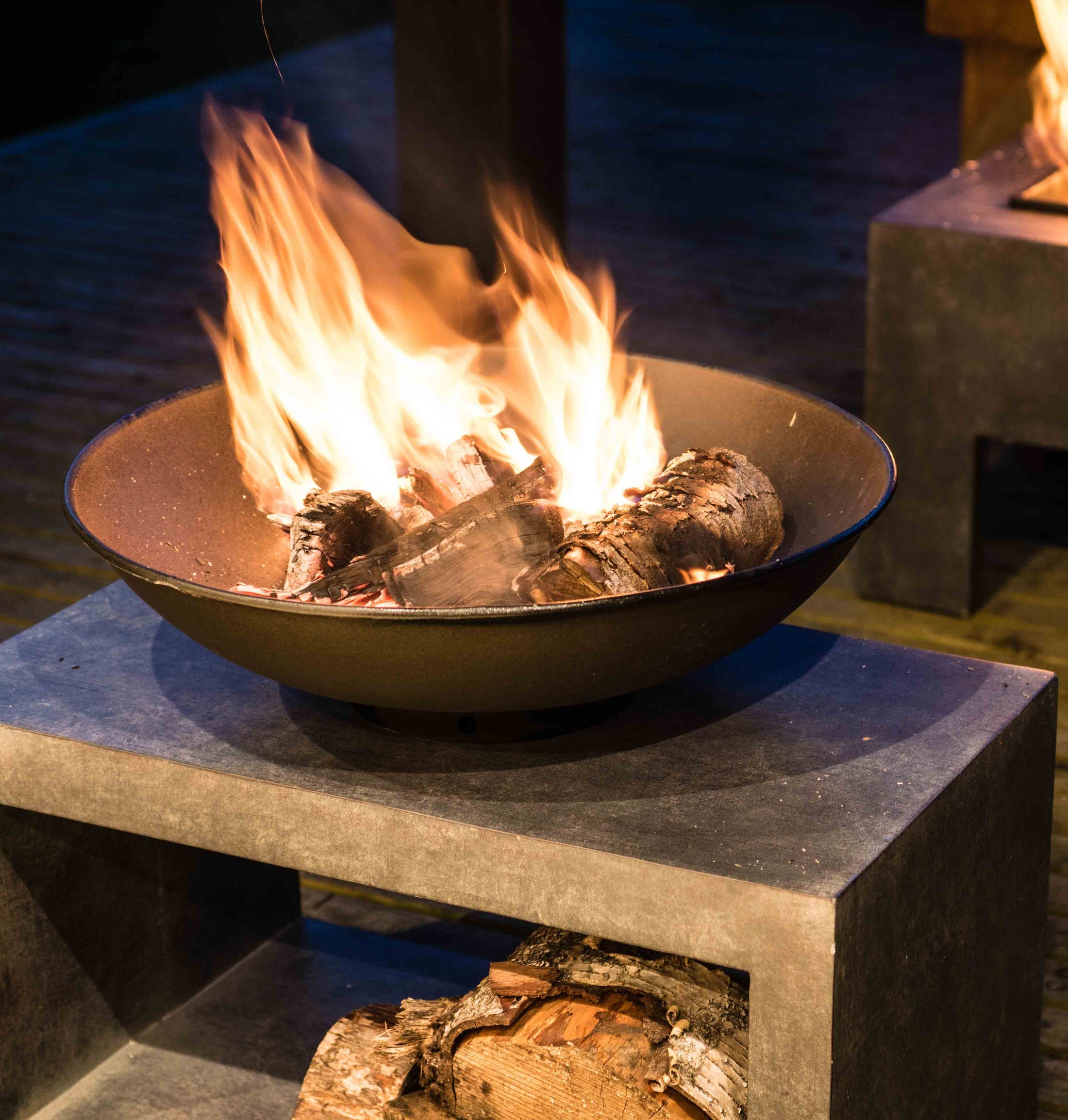 Fire Bowl On Rectangle Console