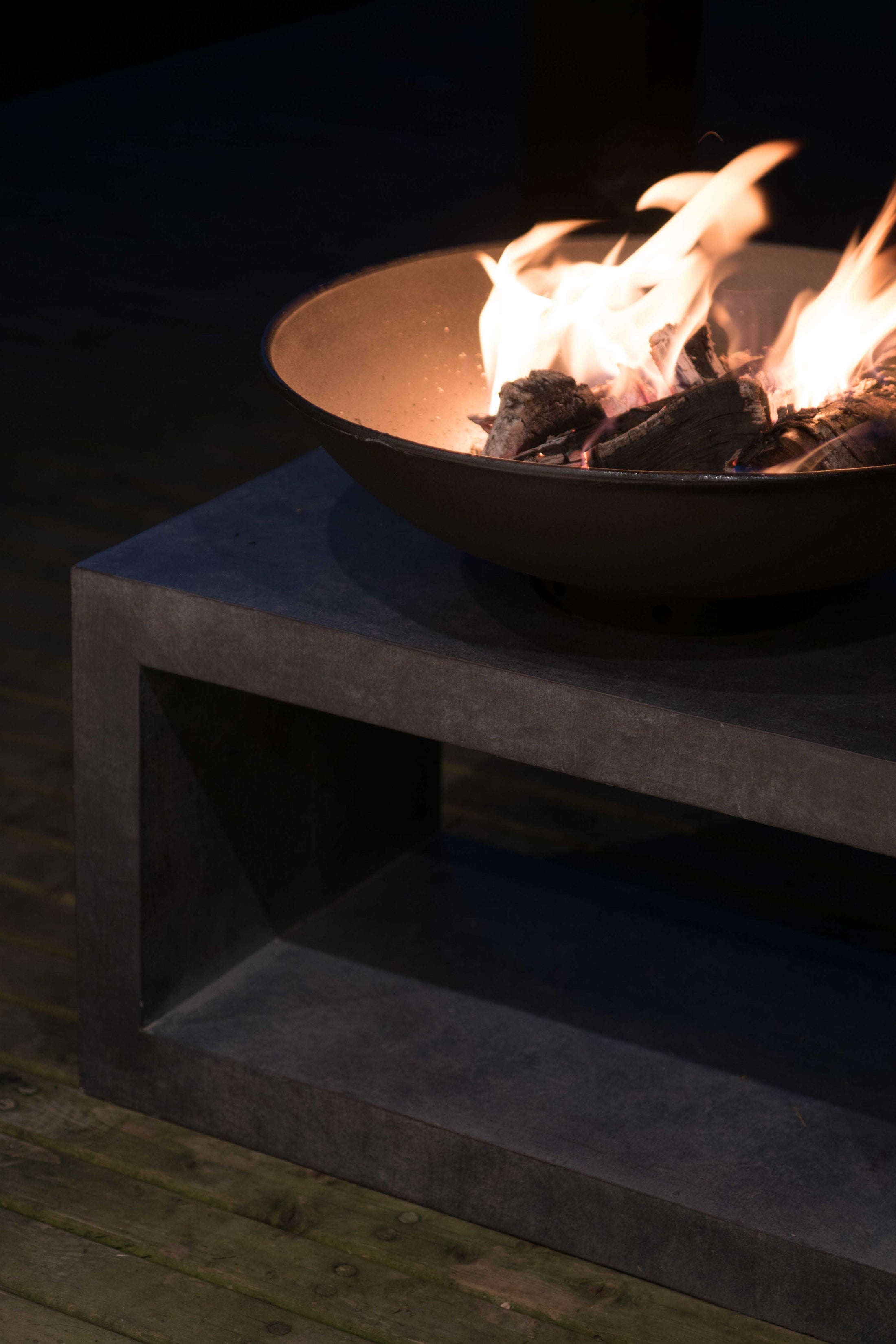 Fire Bowl On Rectangle Console