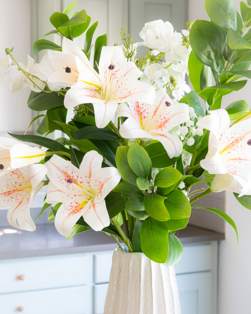 Summer Lily Bouquet