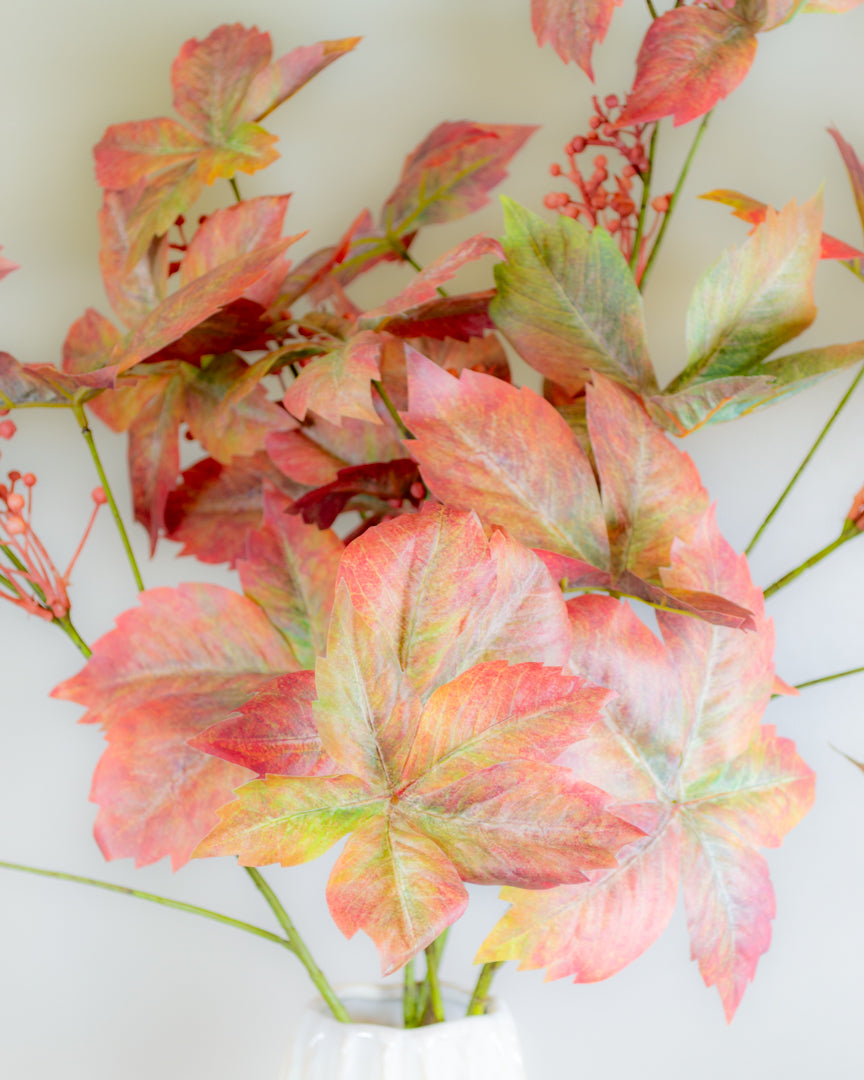 Large Leaf & Berry Spray
