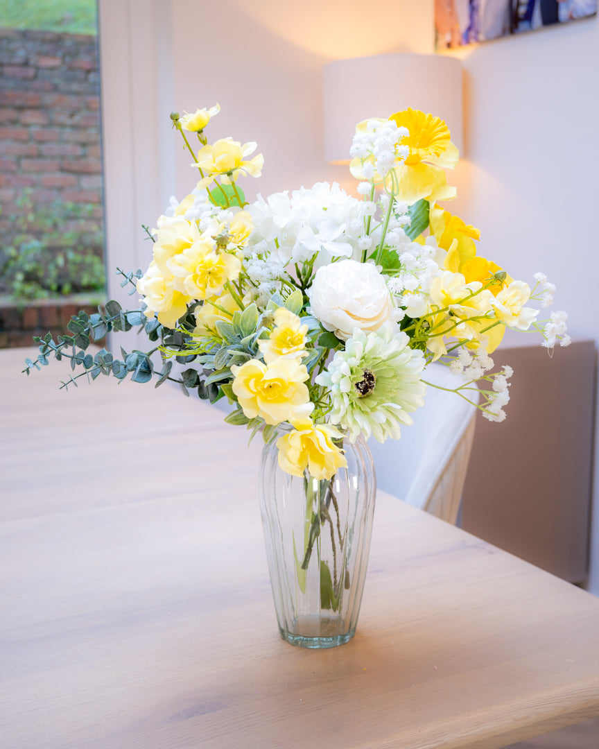 Letterbox Bouquet - Spring Yellows