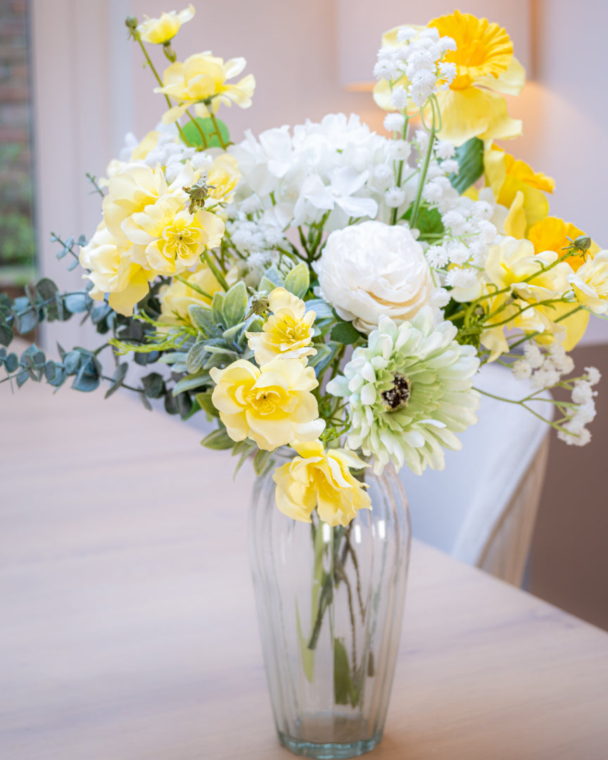 Letterbox Bouquet - Spring Yellows