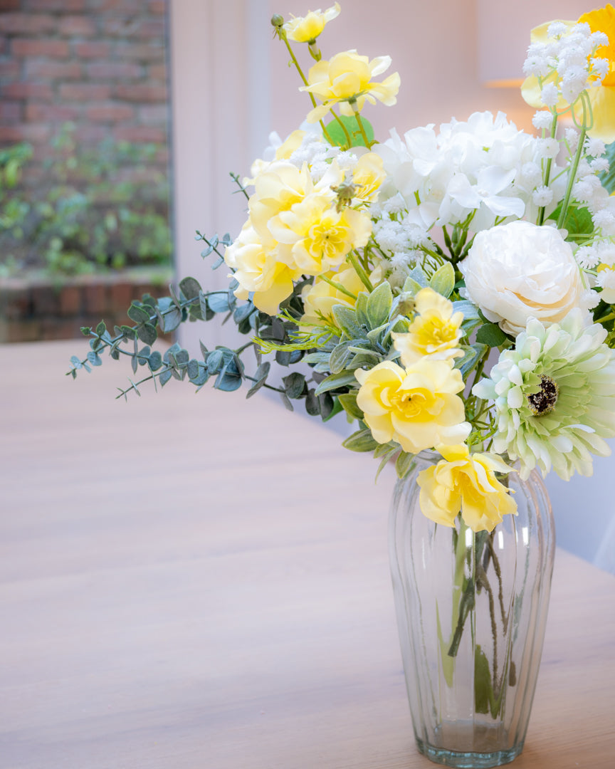 Letterbox Bouquet - Spring Yellows