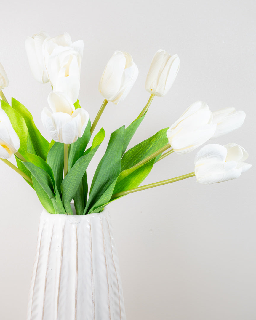 Small Handtie Tulip Bunch - Cream