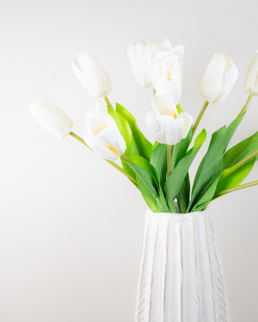 Small Handtie Tulip Bunch - Cream