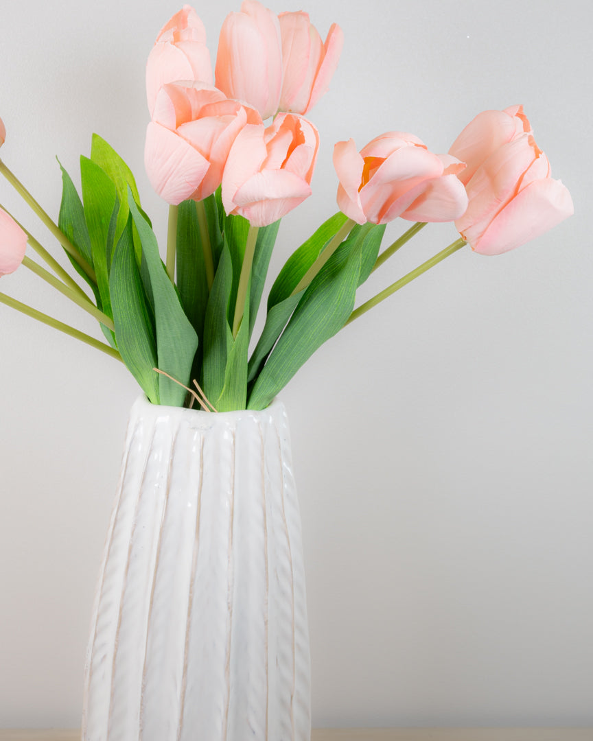 Small Handtie Tulip Bunch - Pink