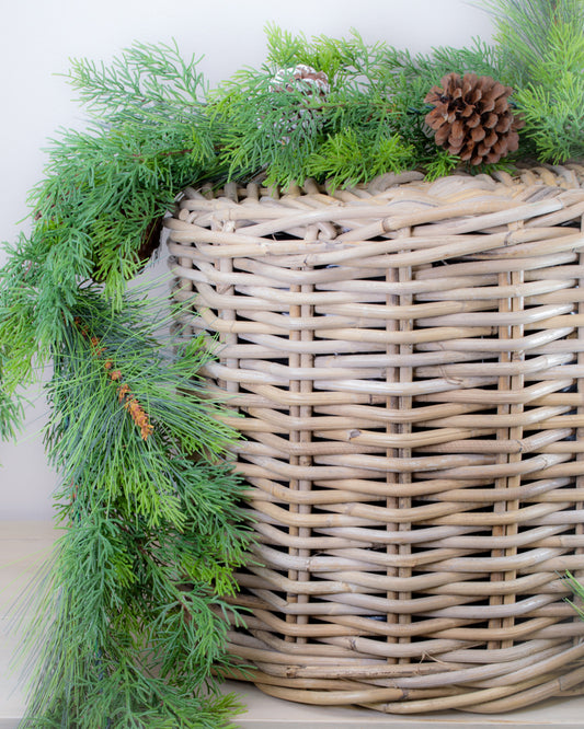 Realistic Pine & Pinecone Garland