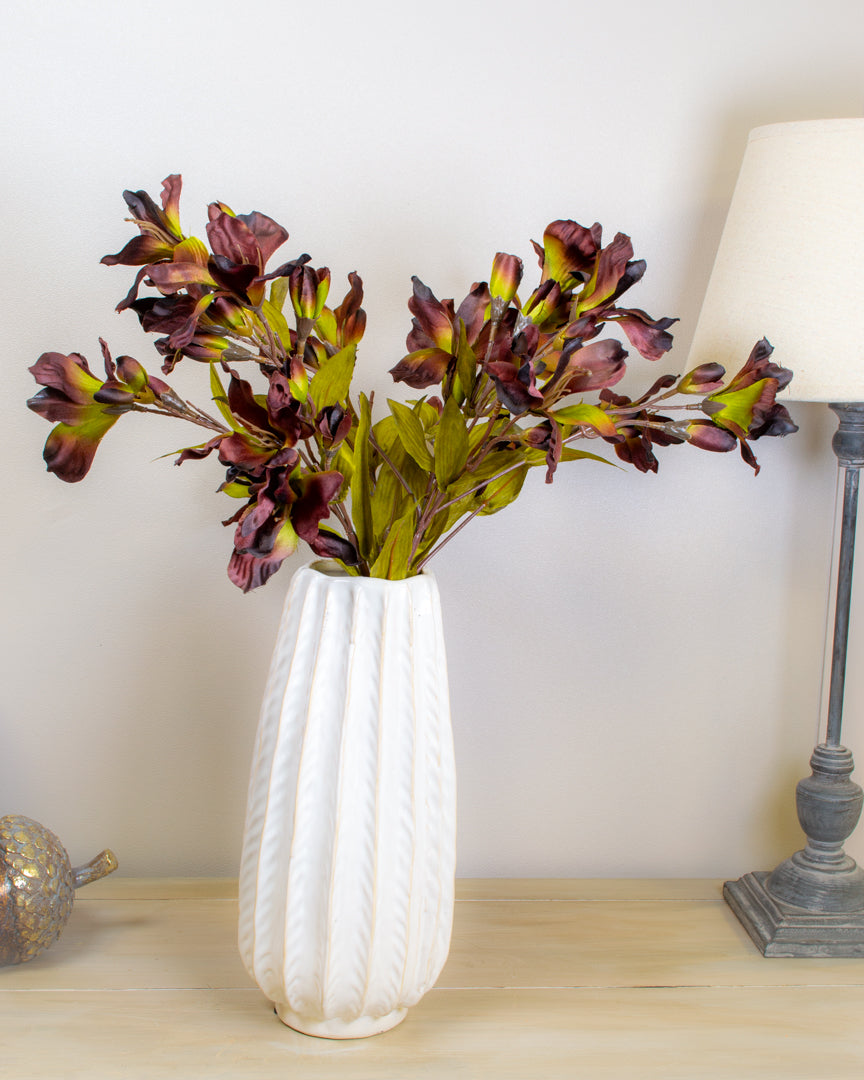 Chocolate Alstroemeria Lily Spray