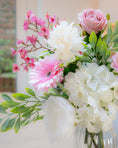 Load image into Gallery viewer, Letterbox Bouquet - Pretty Pinks
