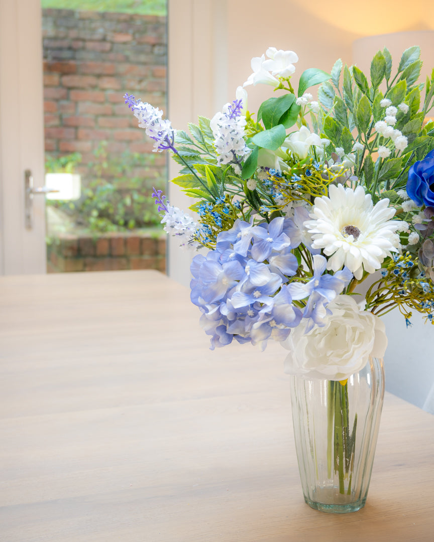 Letterbox Bouquet - Forget Me Not