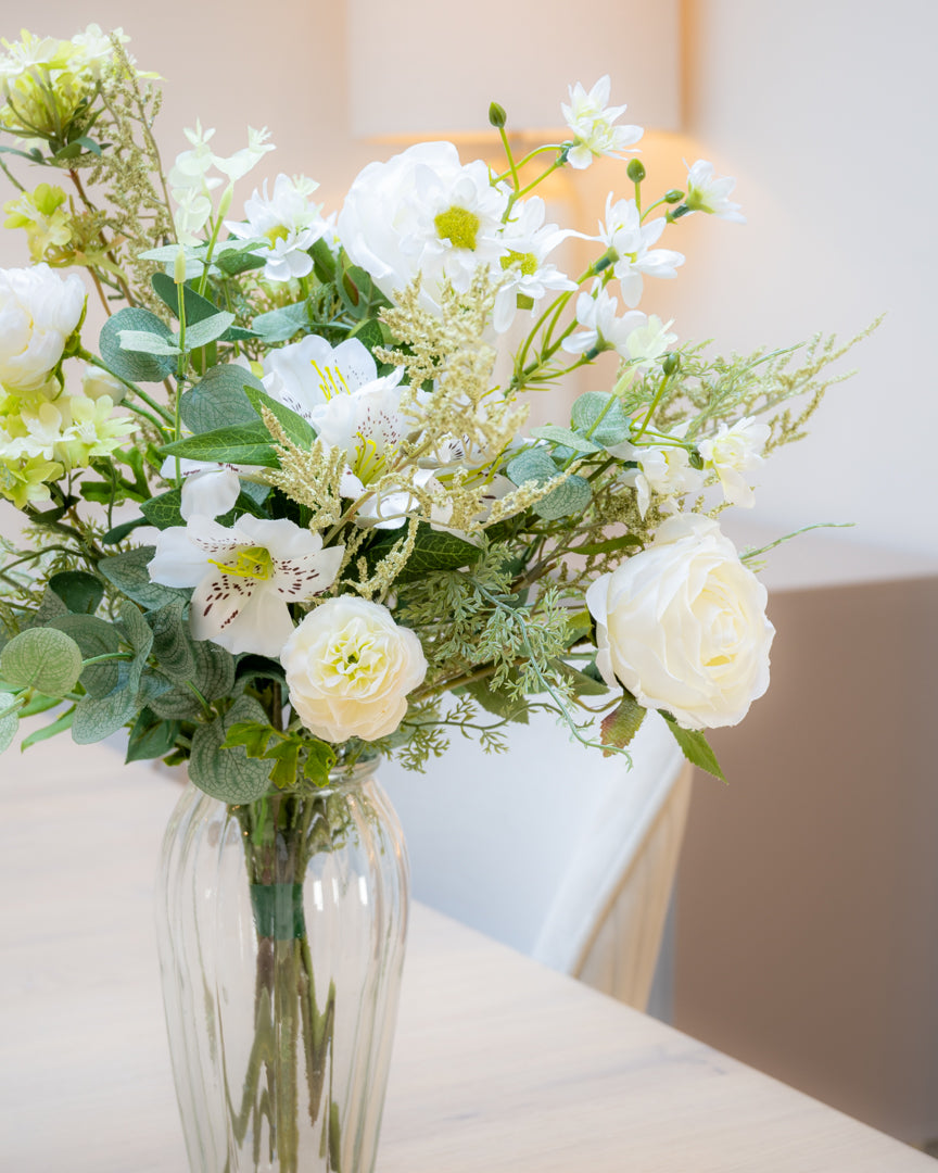 Letterbox Bouquet - Classic Whites