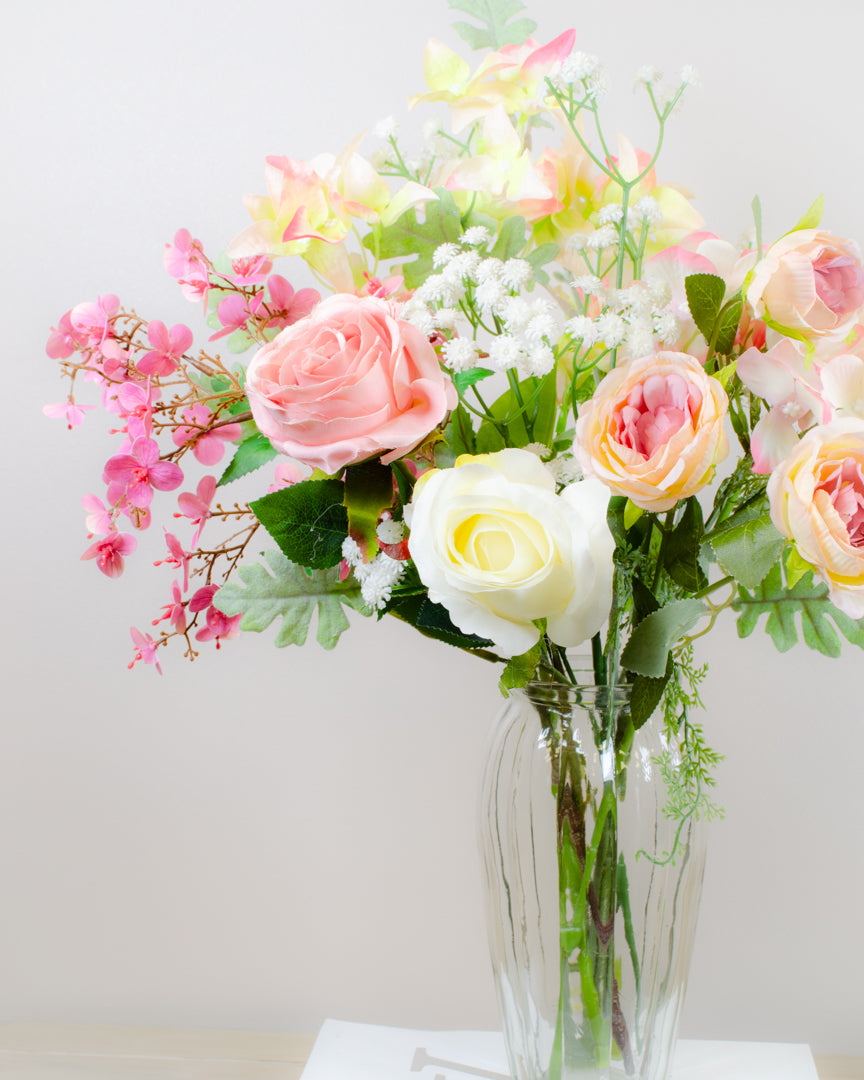 Letterbox Bouquet - Pretty Pinks