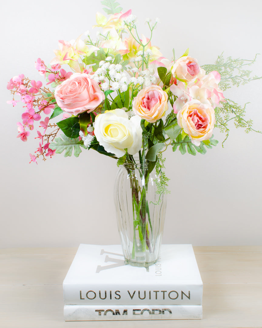 Letterbox Bouquet - Pretty Pinks