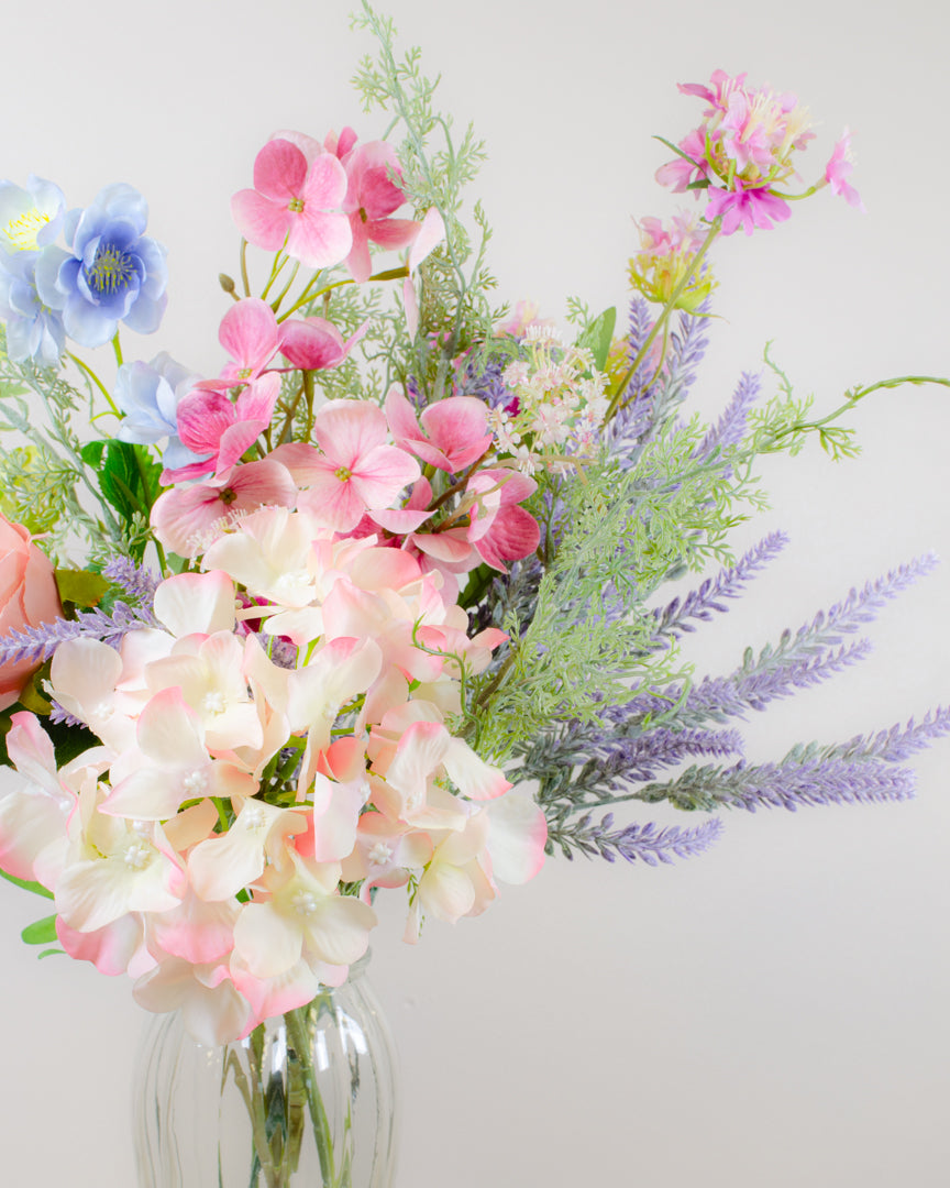 Letterbox Bouquet - Bright & Cheerful