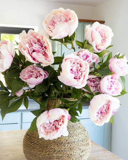Deluxe Blush Peony Bouquet