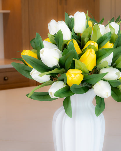 Large Tulip Posy - Yellow & Cream