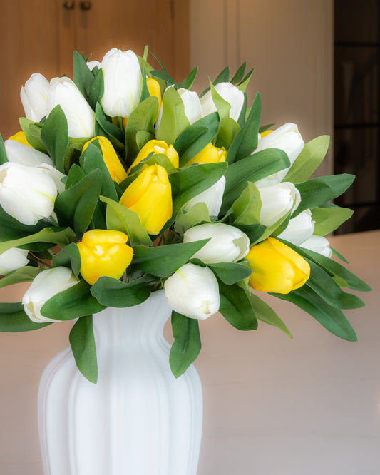 Large Tulip Posy - Yellow & Cream