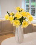 Load image into Gallery viewer, Daffodil Bunch
