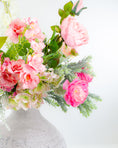 Load image into Gallery viewer, Delia Bouquet
