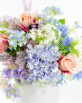 Load image into Gallery viewer, Darcy Bouquet
