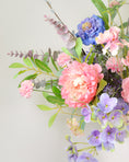 Load image into Gallery viewer, Aubrie Bouquet
