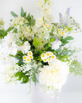 Load image into Gallery viewer, Dolly Bouquet
