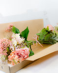 Load image into Gallery viewer, Letterbox Bouquet - Pretty Pinks
