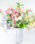 Load image into Gallery viewer, Caitlyn Bouquet
