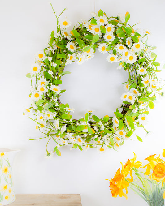 Daisy & Foliage Wreath