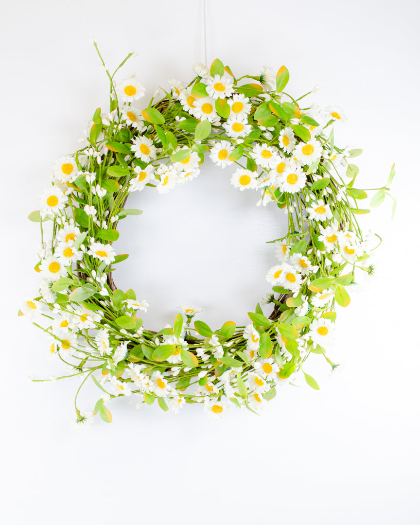 Daisy & Foliage Wreath