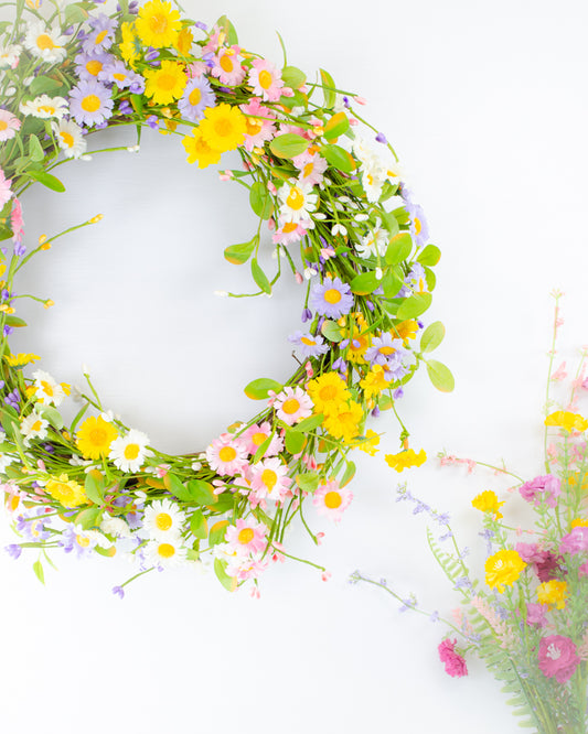 Pastel Wild Daisy Wreath