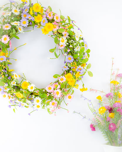 Pastel Wild Daisy Wreath
