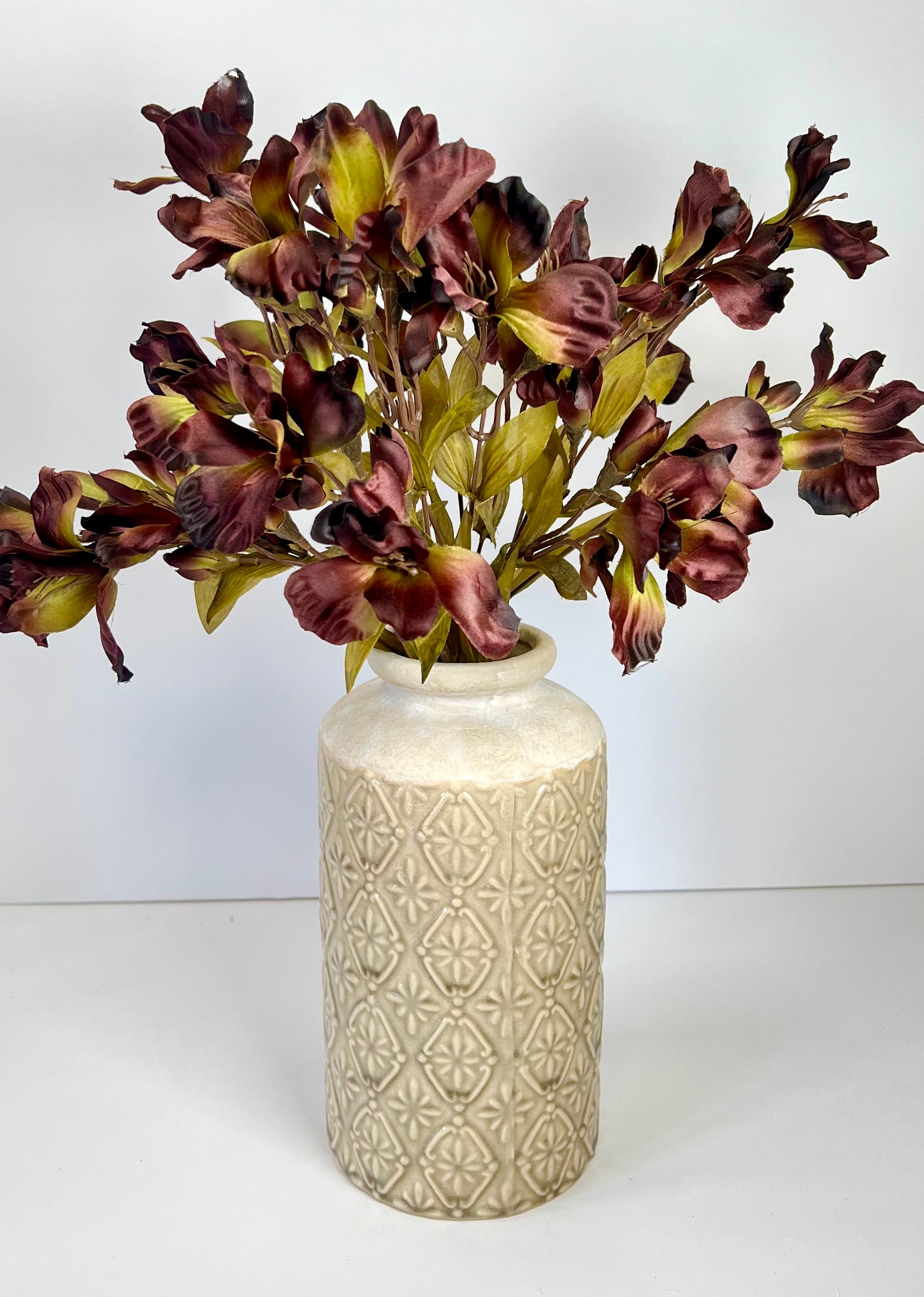 Chocolate Alstroemeria Lily Spray