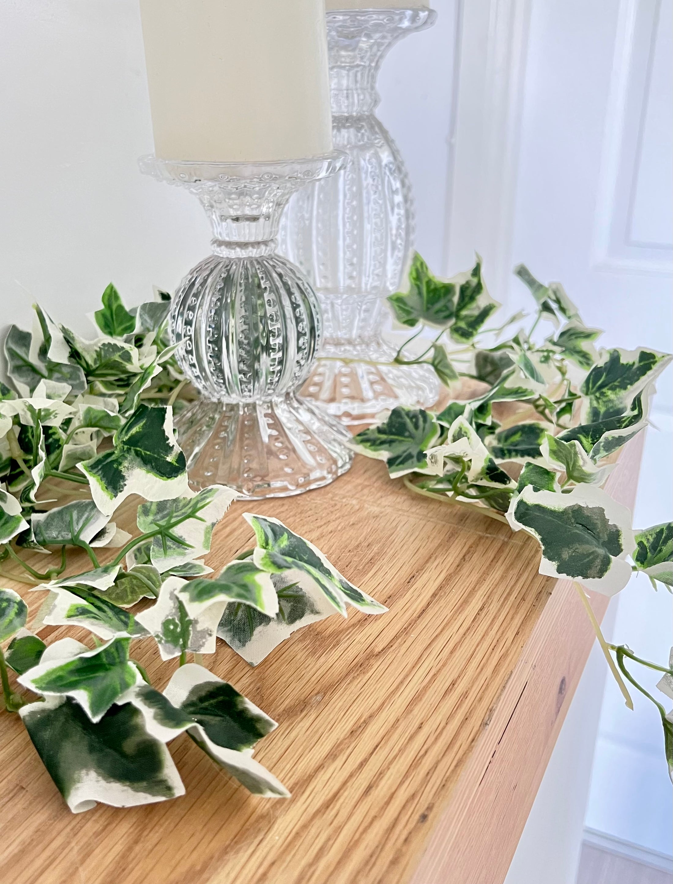 Green & White Ivy Garland