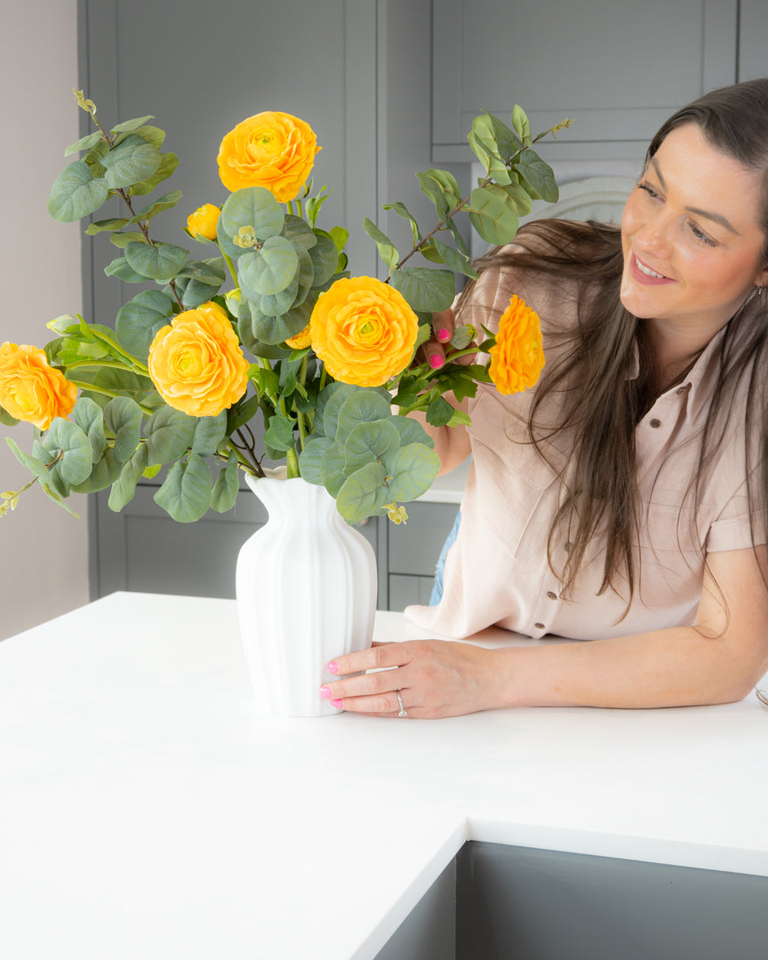 Real-Touch Ranunculus Stem - Clementine