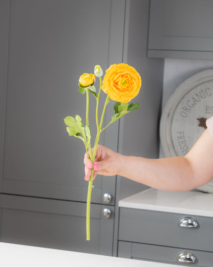 Real-Touch Ranunculus Stem - Clementine