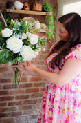 Load image into Gallery viewer, Luxury White & Green Bouquet
