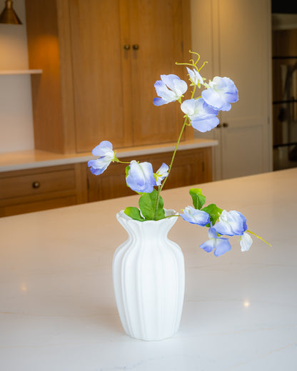 Sweet Pea Spray (3 colours)