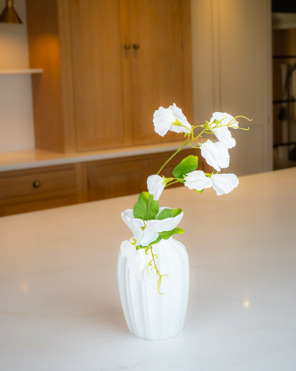 Sweet Pea Spray (3 colours)